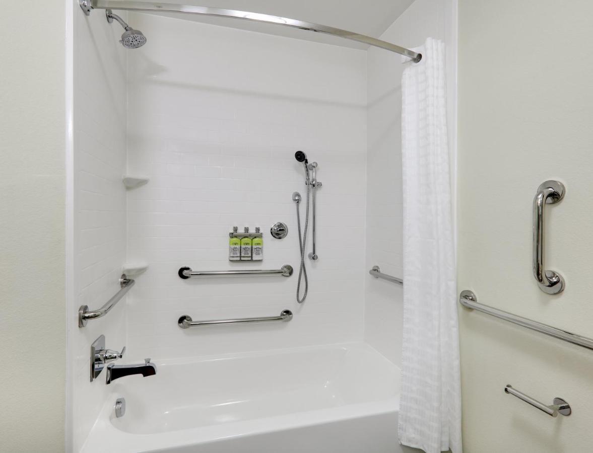Candlewood Suites Dallas Nw - Farmers Branch By Ihg Екстериор снимка