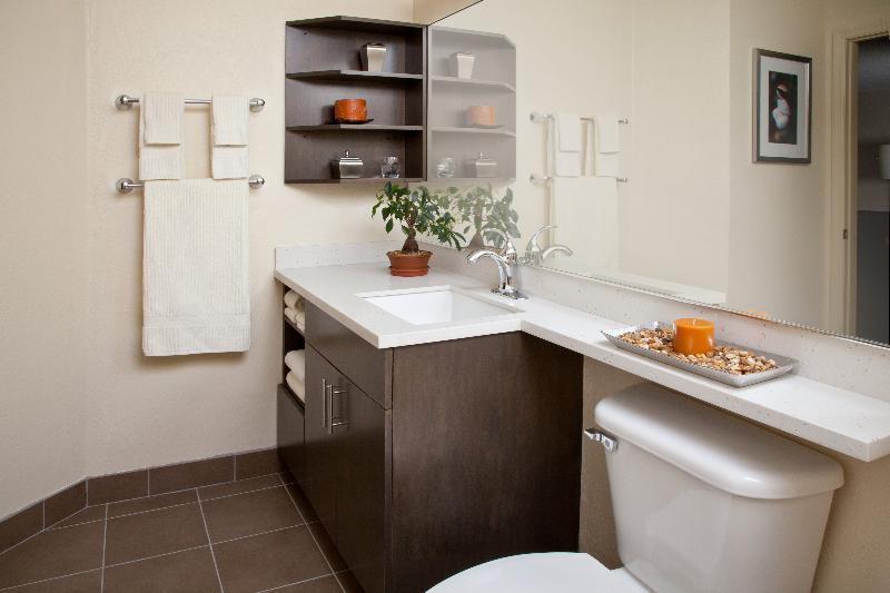 Candlewood Suites Dallas Nw - Farmers Branch By Ihg Екстериор снимка